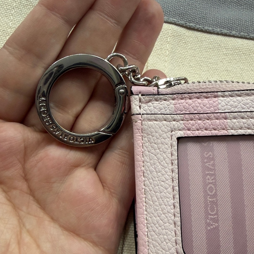 Victoria Secret Folder Wallet - Picture 5 of 5